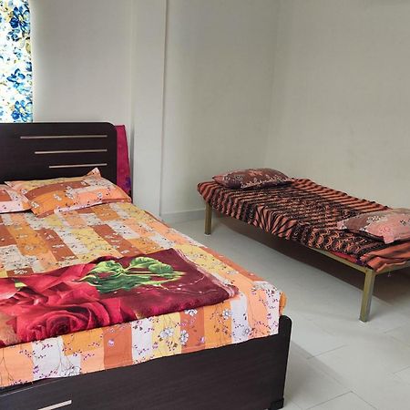 Guru Datta Residency Pithapuram Kültér fotó